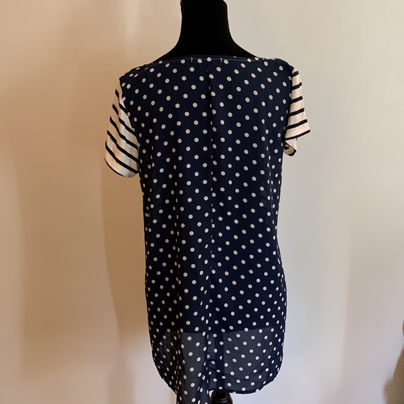 High-Low Pattern Tshirt - Picture 4 of 7